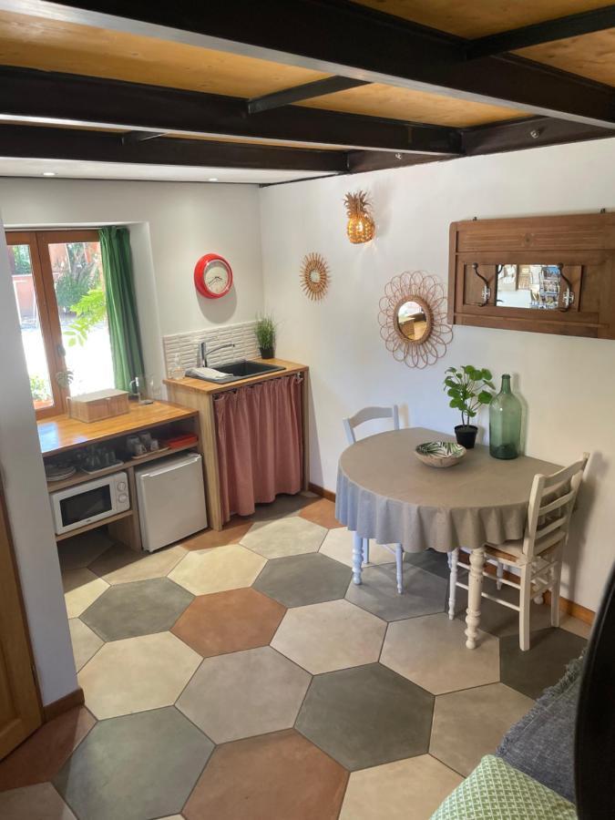 Bed and Breakfast Le Bourguet Solliès-Pont Exterior foto
