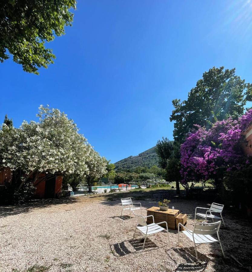 Bed and Breakfast Le Bourguet Solliès-Pont Exterior foto